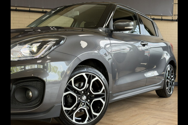 Suzuki Swift 1.4 Sport Smart Hybrid | Navi | 17"| ACC | Dodehoek | Carplay | Camera | 100% Onderhouden!
