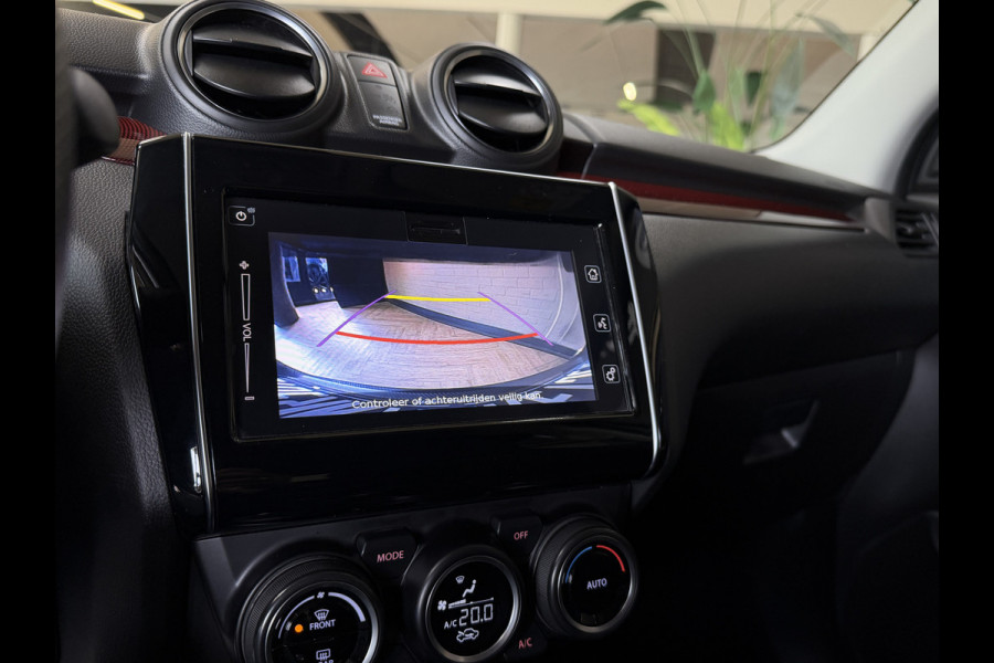Suzuki Swift 1.4 Sport Smart Hybrid | Navi | 17"| ACC | Dodehoek | Carplay | Camera | 100% Onderhouden!