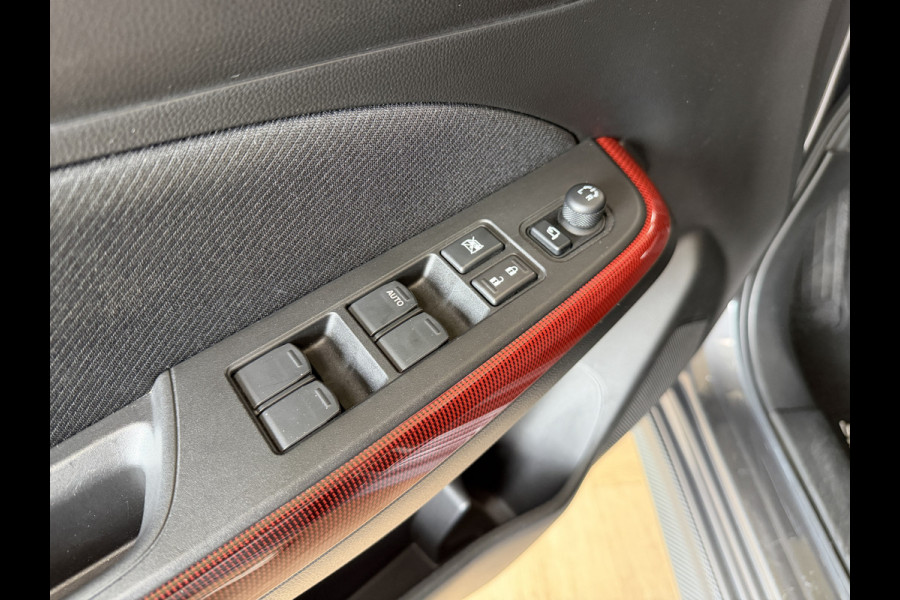 Suzuki Swift 1.4 Sport Smart Hybrid | Navi | 17"| ACC | Dodehoek | Carplay | Camera | 100% Onderhouden!