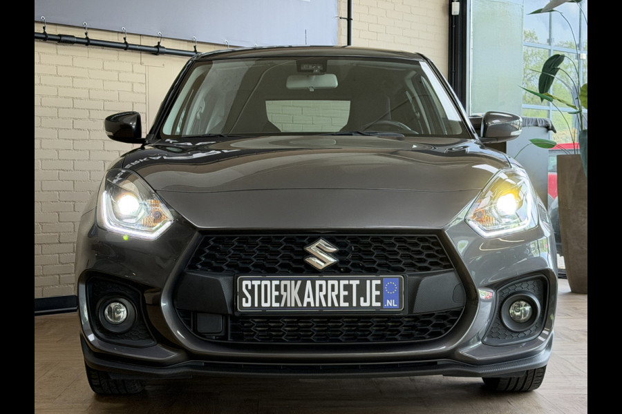 Suzuki Swift 1.4 Sport Smart Hybrid | Navi | 17"| ACC | Dodehoek | Carplay | Camera | 100% Onderhouden!