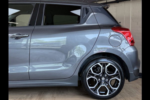 Suzuki Swift 1.4 Sport Smart Hybrid | Navi | 17"| ACC | Dodehoek | Carplay | Camera | 100% Onderhouden!