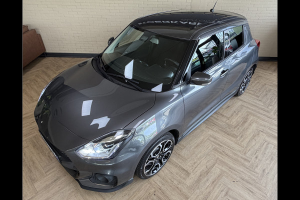 Suzuki Swift 1.4 Sport Smart Hybrid | Navi | 17"| ACC | Dodehoek | Carplay | Camera | 100% Onderhouden!