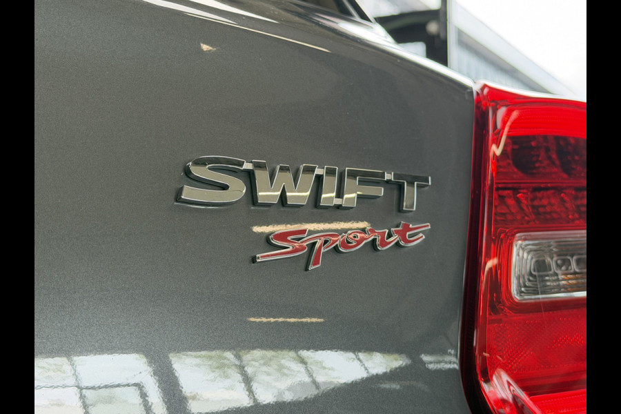 Suzuki Swift 1.4 Sport Smart Hybrid | Navi | 17"| ACC | Dodehoek | Carplay | Camera | 100% Onderhouden!