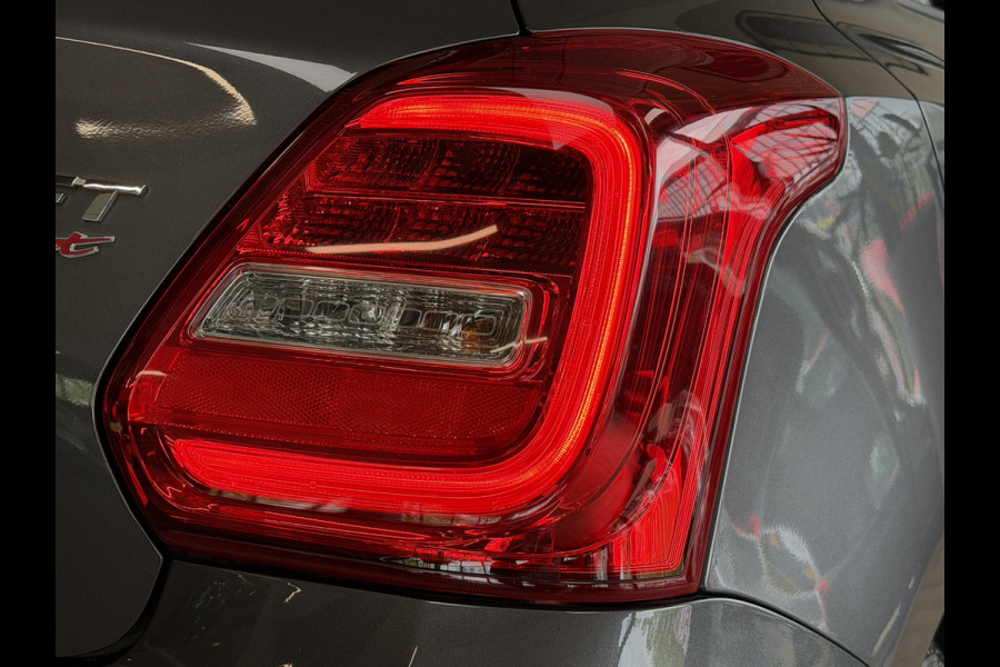 Suzuki Swift 1.4 Sport Smart Hybrid | Navi | 17"| ACC | Dodehoek | Carplay | Camera | 100% Onderhouden!