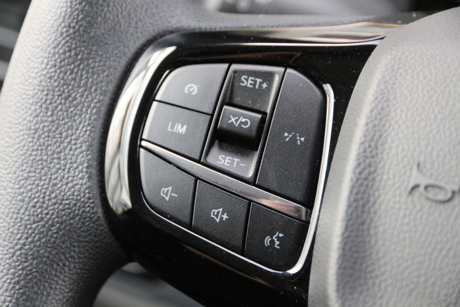 Ford Transit Custom 2.0 TDCI 136 | KAR-edition | LED | Camera | Navi | Clima..