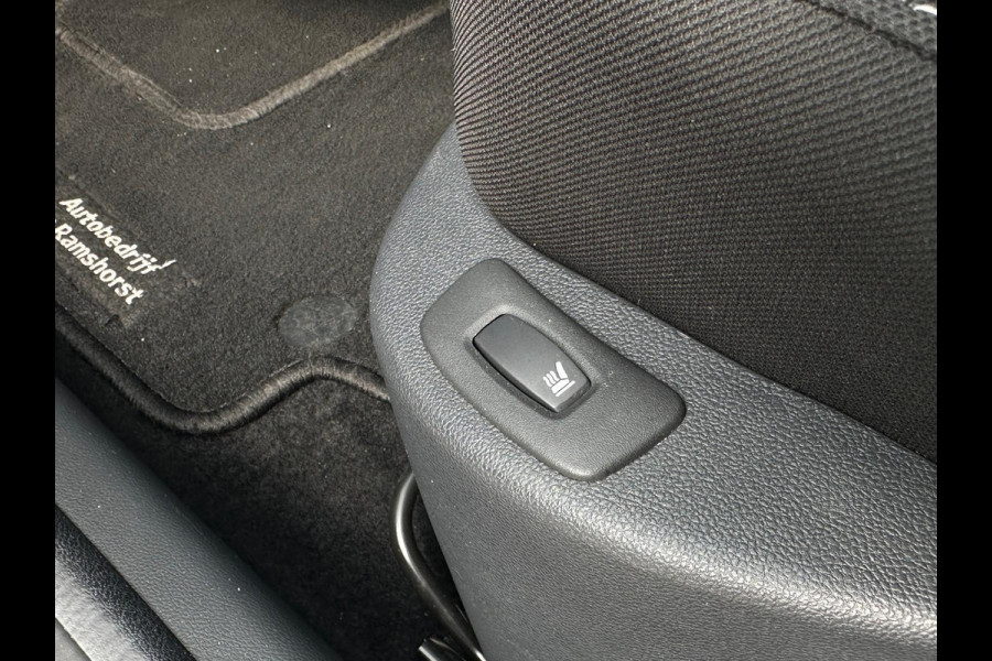 Renault Clio Estate 0.9 Life Limited, Airco, Bluetooth, Cruise, Stoelverwarming, Radio, PDC