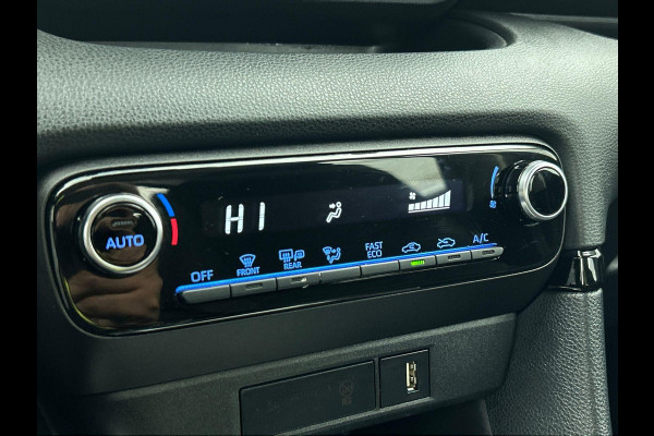 Toyota Yaris 1.5 Hybrid Active Auto. Navigatie Apple Carplay/Android Auto Camera Adaptive Cruise Control  Climate Control