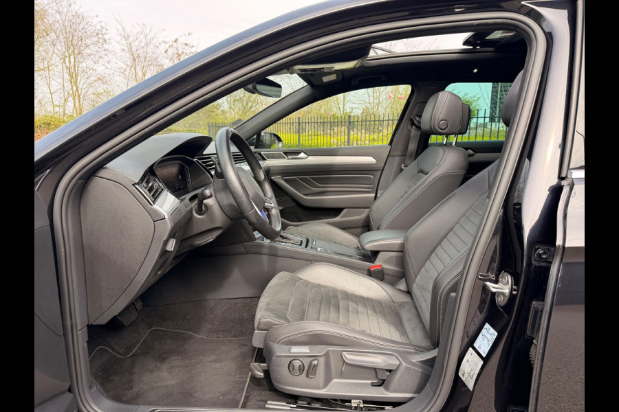 Volkswagen Passat Variant 1.4 TSI PHEV GTE PANORAMDAK VIRTUAL COCKPIT LEER NAVI CAMERA IQ-MATRIX ELECTR-TREKHAAK