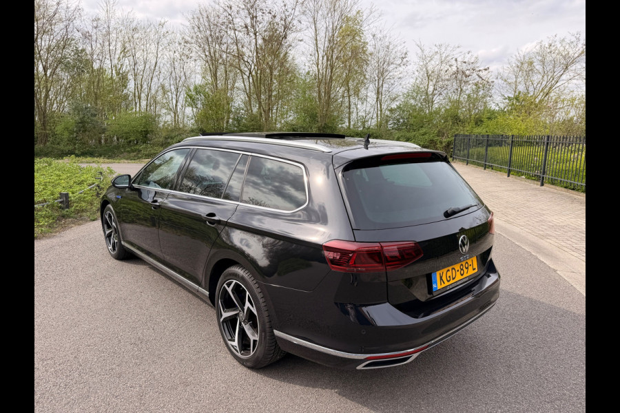 Volkswagen Passat Variant 1.4 TSI PHEV GTE PANORAMDAK VIRTUAL COCKPIT LEER NAVI CAMERA IQ-MATRIX ELECTR-TREKHAAK
