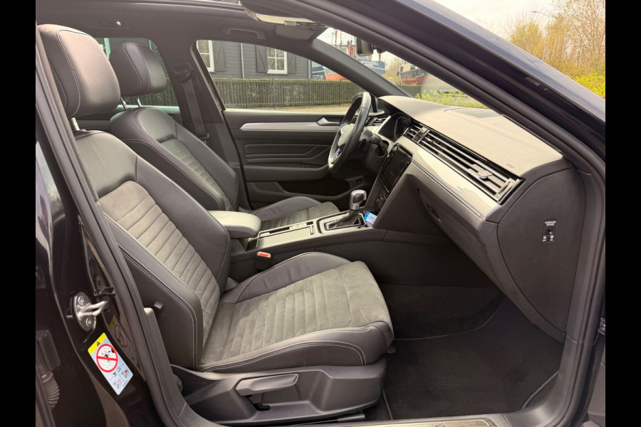 Volkswagen Passat Variant 1.4 TSI PHEV GTE PANORAMDAK VIRTUAL COCKPIT LEER NAVI CAMERA IQ-MATRIX ELECTR-TREKHAAK