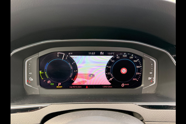 Volkswagen Passat Variant 1.4 TSI PHEV GTE PANORAMDAK VIRTUAL COCKPIT LEER NAVI CAMERA IQ-MATRIX ELECTR-TREKHAAK