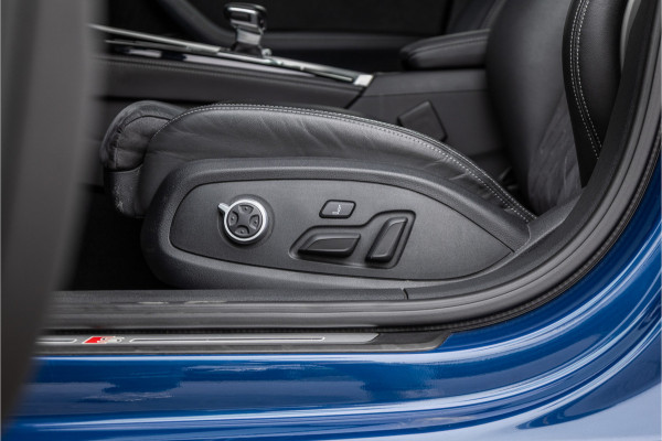 Audi A4 Avant 45 TFSI quattro S edition Competition - S Line | Panorama | RS Seats | Massage | 360 Camera