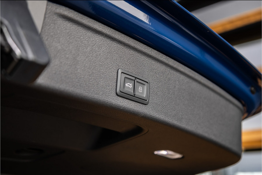 Audi A4 Avant 45 TFSI quattro S edition Competition - S Line | Panorama | RS Seats | Massage | 360 Camera