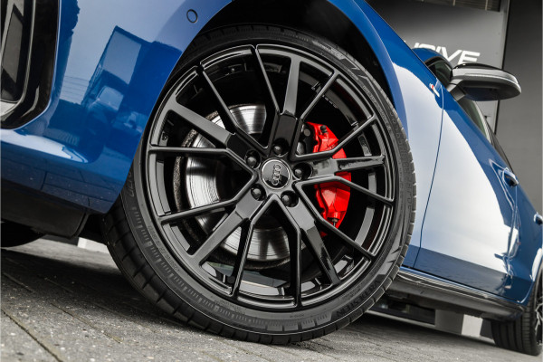 Audi A4 Avant 45 TFSI quattro S edition Competition - S Line | Panorama | RS Seats | Massage | 360 Camera