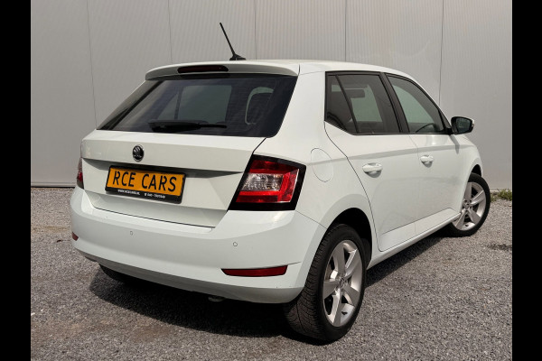 Škoda Fabia 1.0 Stoelverwarming Parkdistancecontrole Dealer Onderhouden