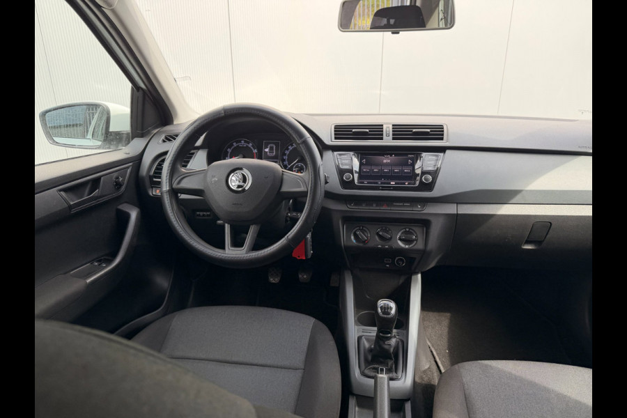Škoda Fabia 1.0 Stoelverwarming Parkdistancecontrole Dealer Onderhouden
