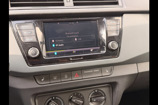 Škoda Fabia 1.0 Stoelverwarming Parkdistancecontrole Dealer Onderhouden