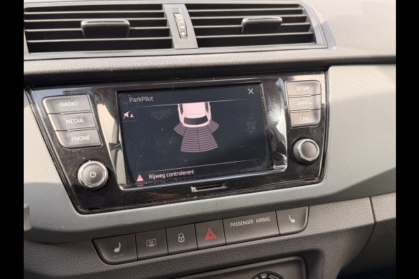 Škoda Fabia 1.0 Stoelverwarming Parkdistancecontrole Dealer Onderhouden