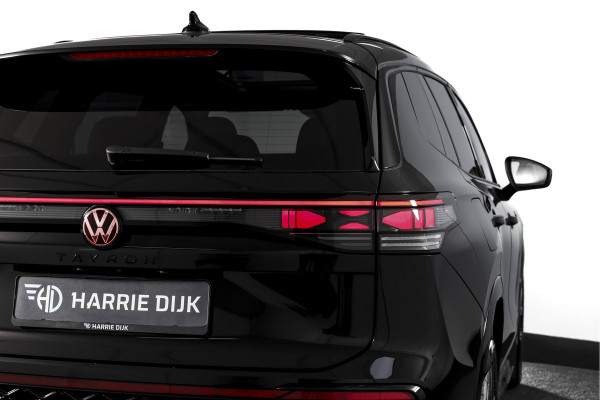 Volkswagen Tayron 1.5 eHybrid 272 PK R-Line Edition | Black Style Pakket | S/K-Panodak | Elek. Trekhaak | Dig. Cockpit | Adapt. Cruise | Stoel-+Stuurverw. | Camera | App. Connect | ECC | Elek. Klep | LM 20" | 5694