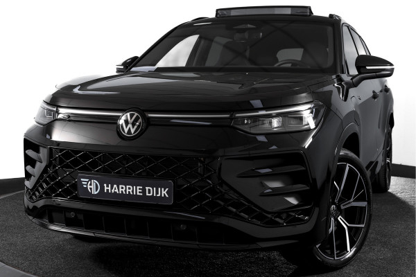 Volkswagen Tayron 1.5 eHybrid 272 PK R-Line Edition | Black Style Pakket | S/K-Panodak | Elek. Trekhaak | Dig. Cockpit | Adapt. Cruise | Stoel-+Stuurverw. | Camera | App. Connect | ECC | Elek. Klep | LM 20" | 5694