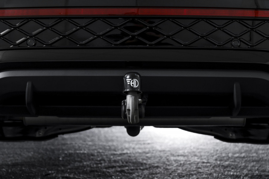 Volkswagen Tayron 1.5 eHybrid 272 PK R-Line Edition | Black Style Pakket | S/K-Panodak | Elek. Trekhaak | Dig. Cockpit | Adapt. Cruise | Stoel-+Stuurverw. | Camera | App. Connect | ECC | Elek. Klep | LM 20" | 5694