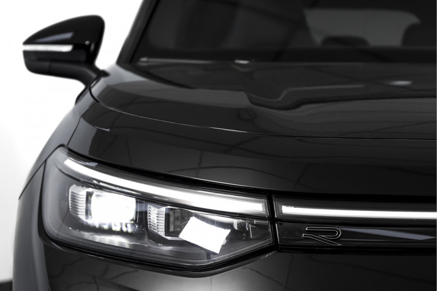 Volkswagen Tayron 1.5 eHybrid 272 PK R-Line Edition | Black Style Pakket | S/K-Panodak | Elek. Trekhaak | Dig. Cockpit | Adapt. Cruise | Stoel-+Stuurverw. | Camera | App. Connect | ECC | Elek. Klep | LM 20" | 5694