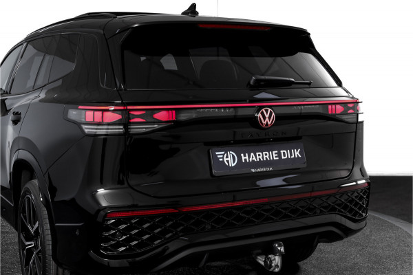 Volkswagen Tayron 1.5 eHybrid 272 PK R-Line Edition | Black Style Pakket | S/K-Panodak | Elek. Trekhaak | Dig. Cockpit | Adapt. Cruise | Stoel-+Stuurverw. | Camera | App. Connect | ECC | Elek. Klep | LM 20" | 5694
