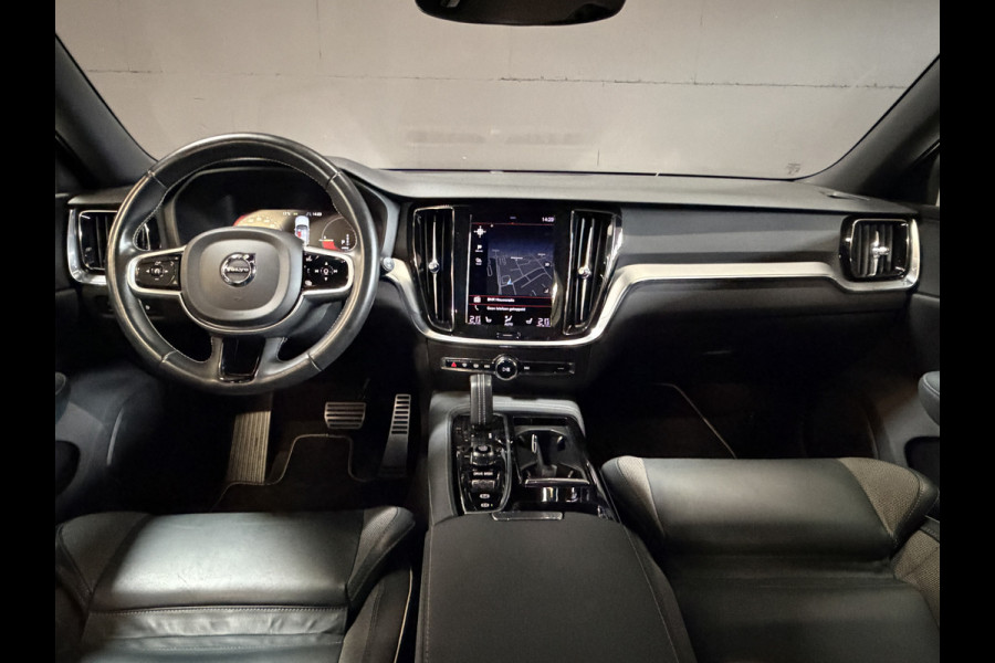 Volvo V60 2.0 T8 Recharge AWD R-Design | Elektr. trekhaak | Camera | Stoel/stuurverwarming | Carplay | Adaptive cruise