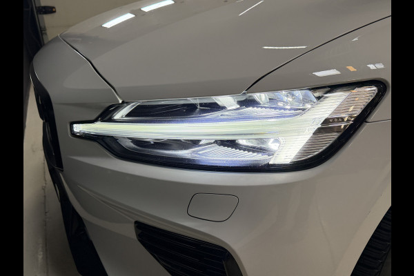 Volvo V60 2.0 T8 Recharge AWD R-Design | Elektr. trekhaak | Camera | Stoel/stuurverwarming | Carplay | Adaptive cruise