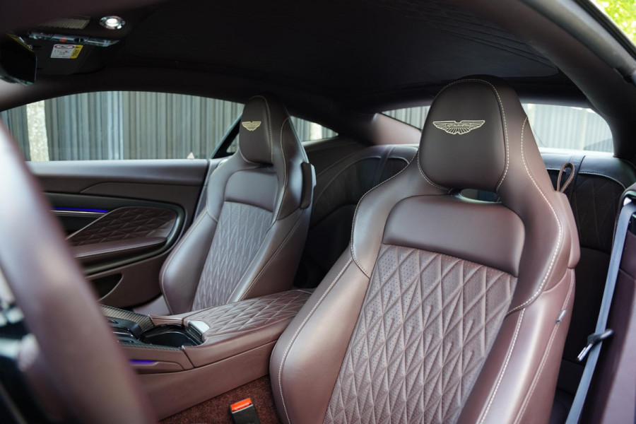 Aston Martin DB12 4.0 V8 / BTW / NEW SERVICE / NL AUTO