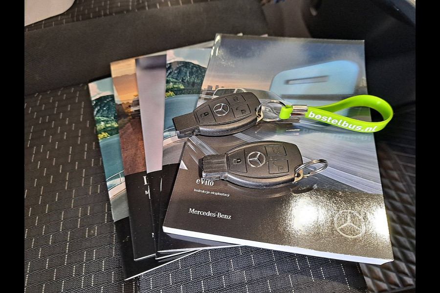 Mercedes-Benz eVito 66 kWh LED Bumpers-Kleur Lm-Velgen 286KM WLTP Snelladen Achterdeuren!