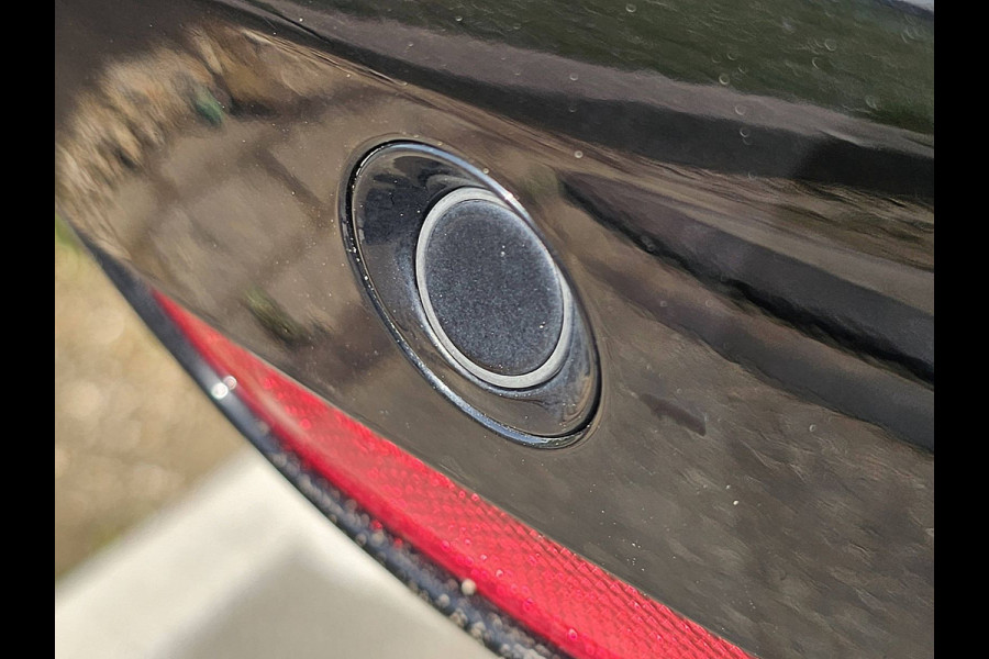 Mercedes-Benz eVito 66 kWh LED Bumpers-Kleur Lm-Velgen 286KM WLTP Snelladen Achterdeuren!