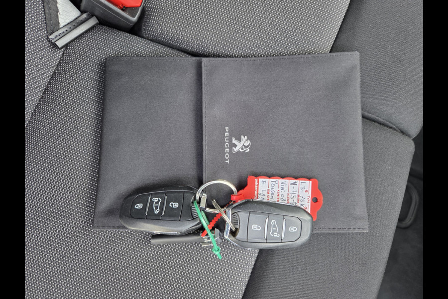 Peugeot e-Expert Long L3 75 kWh Xenon Stoelverwarming Airco Achteruitrijcamera