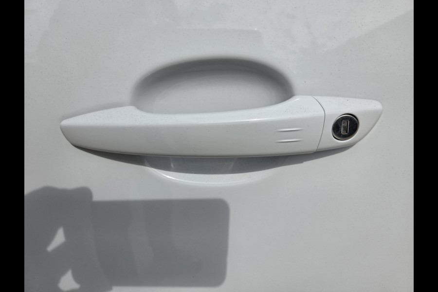 Peugeot e-Expert Long L3 75 kWh Xenon Stoelverwarming Airco Achteruitrijcamera