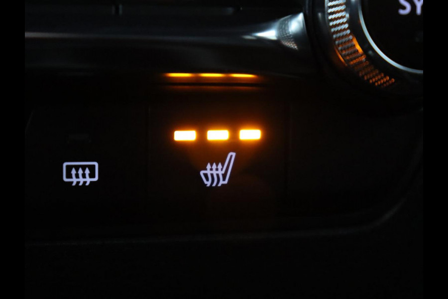 Mazda 3 2.0 e-SkyActiv-G M Hybrid 150 Homura | Stoelverwarming | Head-Up | Adaptive cruise | Camera | Carplay | Keyless | Full LED | Navigatie | Dodehoek detectie | 58.800km NAP | Origineel NL