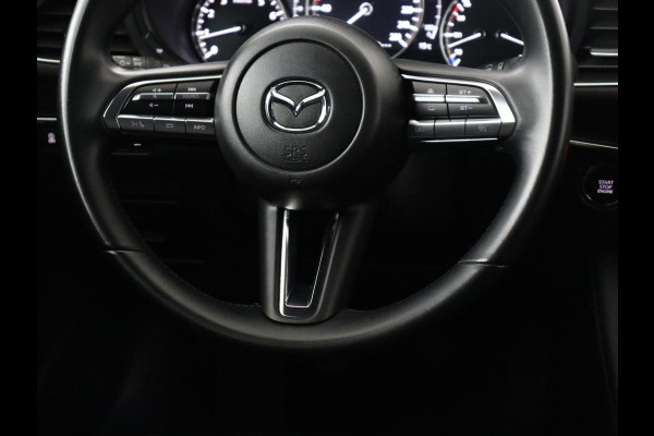Mazda 3 2.0 e-SkyActiv-G M Hybrid 150 Homura | Stoelverwarming | Head-Up | Adaptive cruise | Camera | Carplay | Keyless | Full LED | Navigatie | Dodehoek detectie | 58.800km NAP | Origineel NL