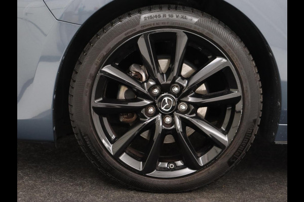 Mazda 3 2.0 e-SkyActiv-G M Hybrid 150 Homura | Stoelverwarming | Head-Up | Adaptive cruise | Camera | Carplay | Keyless | Full LED | Navigatie | Dodehoek detectie | 58.800km NAP | Origineel NL