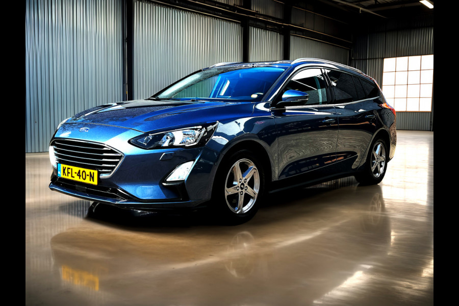 Ford FOCUS Wagon 1.0 EcoBoost Vignale carplay_Camera_trekh_4x nw banden