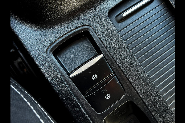 Ford FOCUS Wagon 1.0 EcoBoost Vignale carplay_Camera_trekh_4x nw banden