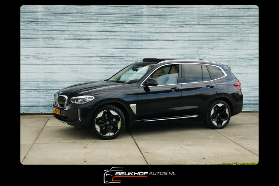 BMW iX3 High Executive 80 kWh Pano Xenon Virtual Soh 95%