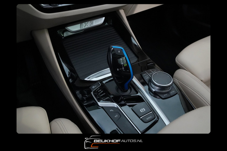 BMW iX3 High Executive 80 kWh Pano Xenon Virtual Soh 95%