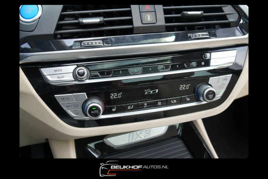 BMW iX3 High Executive 80 kWh Pano Xenon Virtual Soh 95%