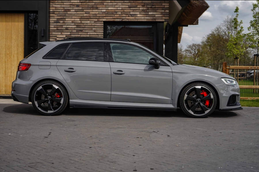 Audi RS3 Sportback 2.5 TFSI Quattro Pano/ACC/RS-Zetels/B&O/Nardo