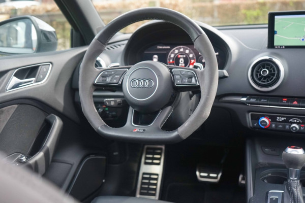 Audi RS3 Sportback 2.5 TFSI Quattro Pano/ACC/RS-Zetels/B&O/Nardo