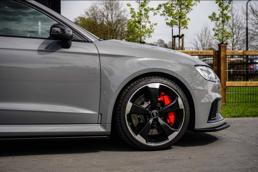 Audi RS3 Sportback 2.5 TFSI Quattro Pano/ACC/RS-Zetels/B&O/Nardo