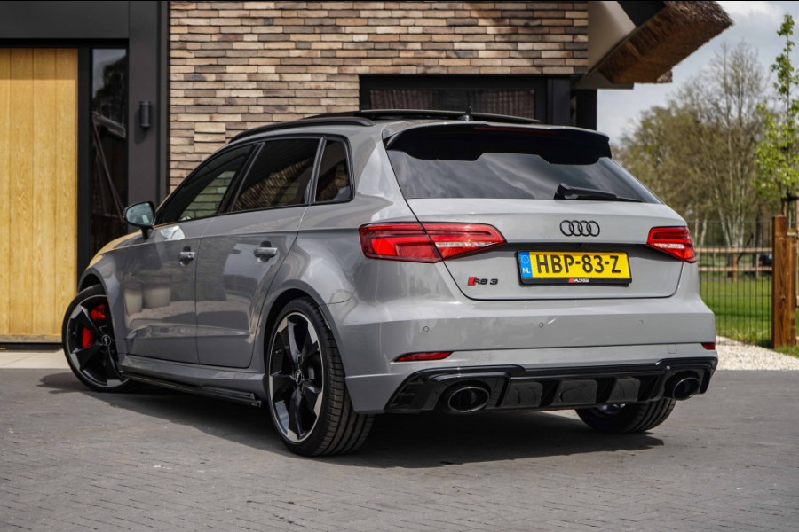 Audi RS3 Sportback 2.5 TFSI Quattro Pano/ACC/RS-Zetels/B&O/Nardo