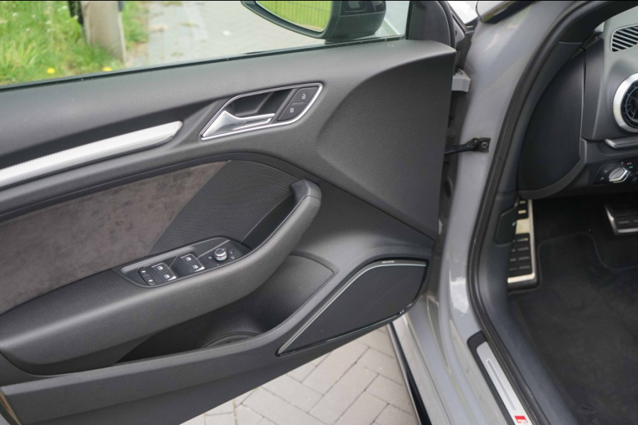 Audi RS3 Sportback 2.5 TFSI Quattro Pano/ACC/RS-Zetels/B&O/Nardo