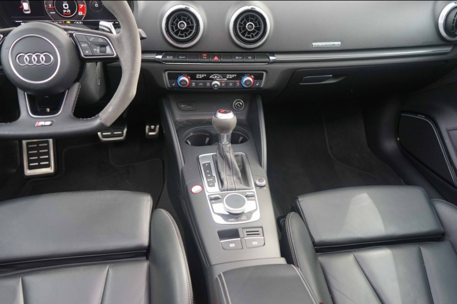 Audi RS3 Sportback 2.5 TFSI Quattro Pano/ACC/RS-Zetels/B&O/Nardo