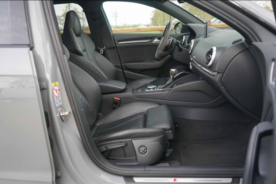 Audi RS3 Sportback 2.5 TFSI Quattro Pano/ACC/RS-Zetels/B&O/Nardo