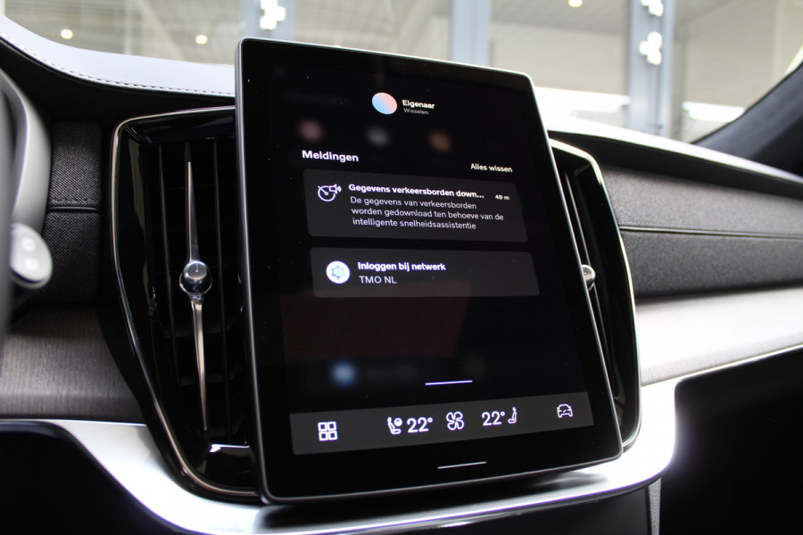 Volvo XC90 2.0 T8 Plug-in hybrid AWD Ultra Dark Exec. Ed. | Full Options | B&W | Luchtvering | Massage